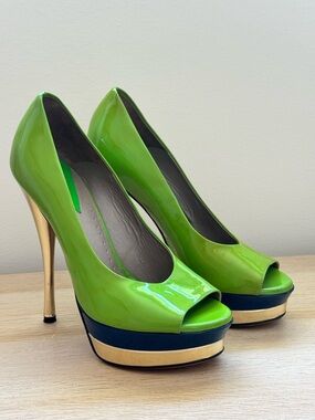 Versace Lime Green Patent Peep-Toe Platform Pumps with Gold Heel